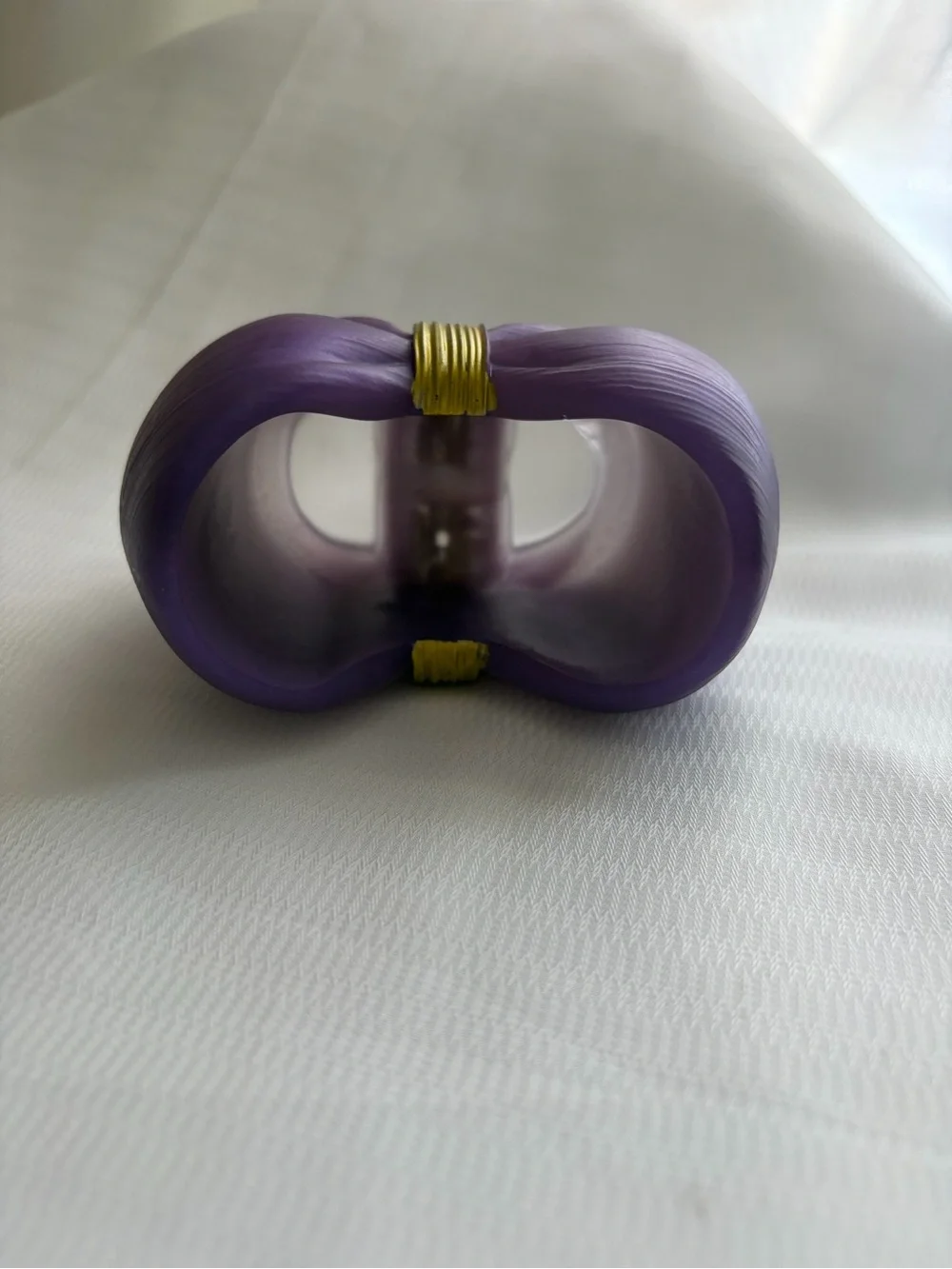 Handmade resin bow holder!  4.33”x 3.15”